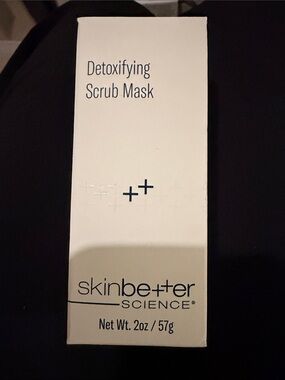 skinbetter science Detoxifying Scrub Mask — White
